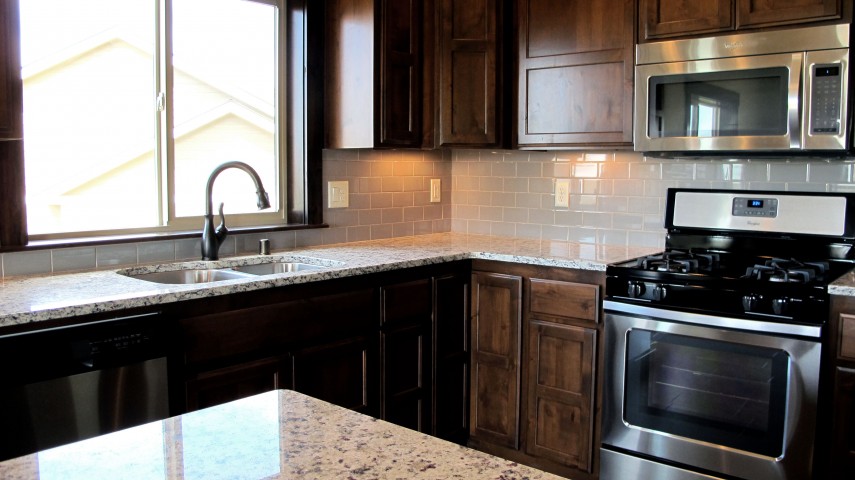 Kitchen backsplash tile in 3x6 subway tile