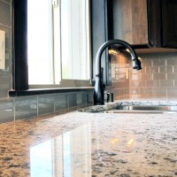 Kitchen backsplash tile in 3x6 subway tile