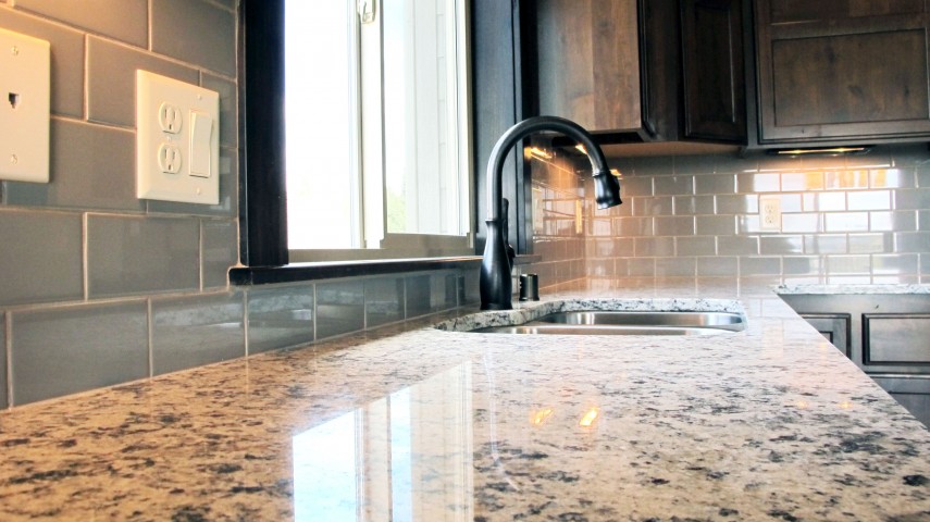 Kitchen backsplash tile in 3x6 subway tile