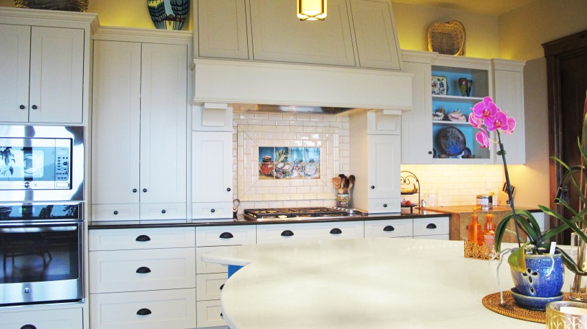 Kitchen backsplash rixi 2.5 x 5 field tile Linen Oregon Tile and marble white cabinets quartz countertops blue island cape cod