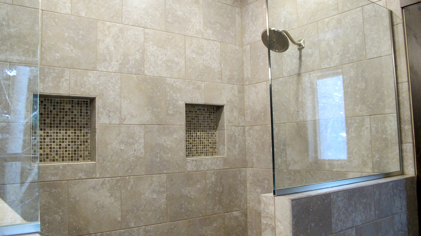 Shower Master Bathroom suite glass partition walk-in niche Daltile Sandalo Castillian Gray with Stone Radiance Saddle blend