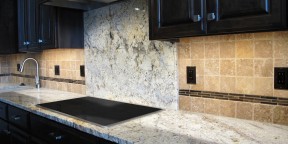 Kitchen backsplash rustic granite countertops tumbled travertine noce fashion accents daltile shimmer 5/8x3 umber decorative band stainless steel appliances electric cooktop full height